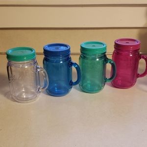 4 Aladdin/Mason Jar 12oz Plastic Mugs With Lids